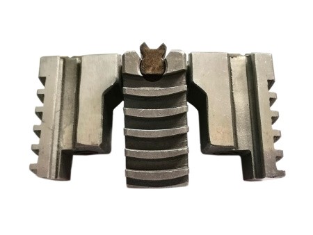 Зажимные губки для резьбонарезного станка, набор 3 шт. Зажимные губки для резьбонарезного станка, набор 3 шт.