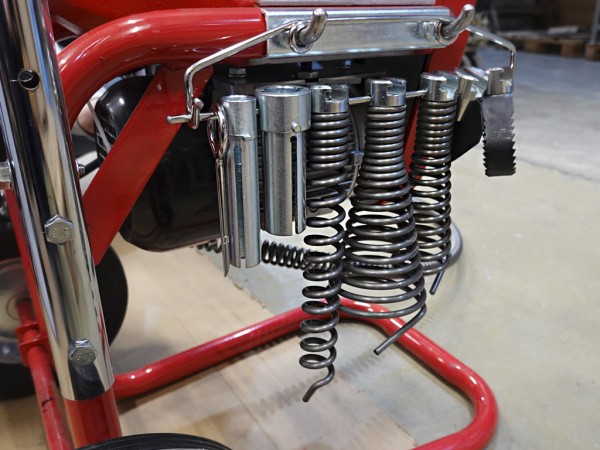 Электромеханическая машина для прочистки труб V-Clean 300; Насадки. Электромеханическая машина для прочистки труб V-Clean 300; Насадки.